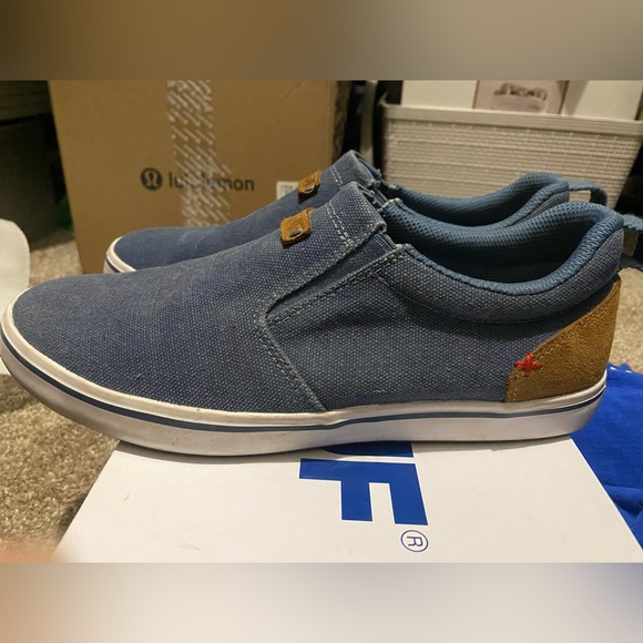 XTRATUF XSW-200 Women’s Sharkbyte Blue Size 10 Great Condition - Picture 6 of 6